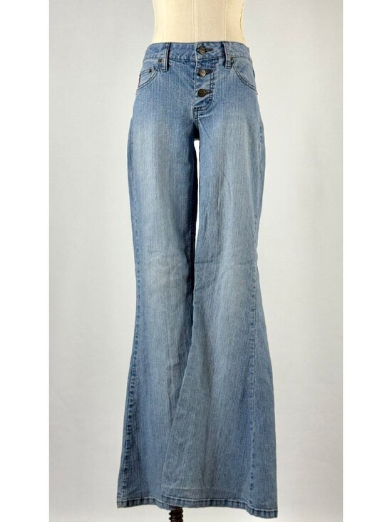 Mudd Denim - Vtg Y2K Mudd Low Rise Bell Bottom Flare Jeans Button Fly Light Wash Hip Hugger